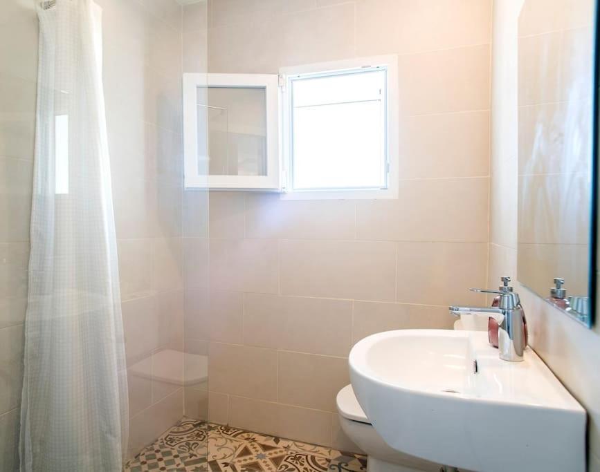 Вилла 20 Min From Bcn- Charming House W/ Pool & Bbq Area Сервелло Экстерьер фото