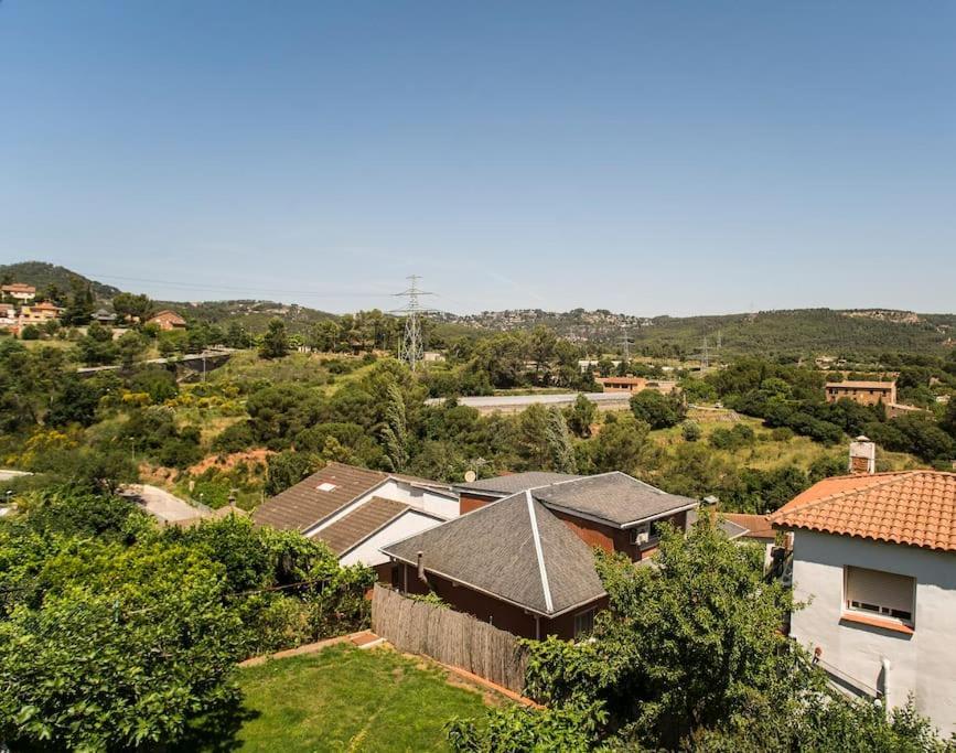Вилла 20 Min From Bcn- Charming House W/ Pool & Bbq Area Сервелло Экстерьер фото