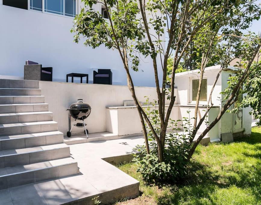 Вилла 20 Min From Bcn- Charming House W/ Pool & Bbq Area Сервелло Экстерьер фото